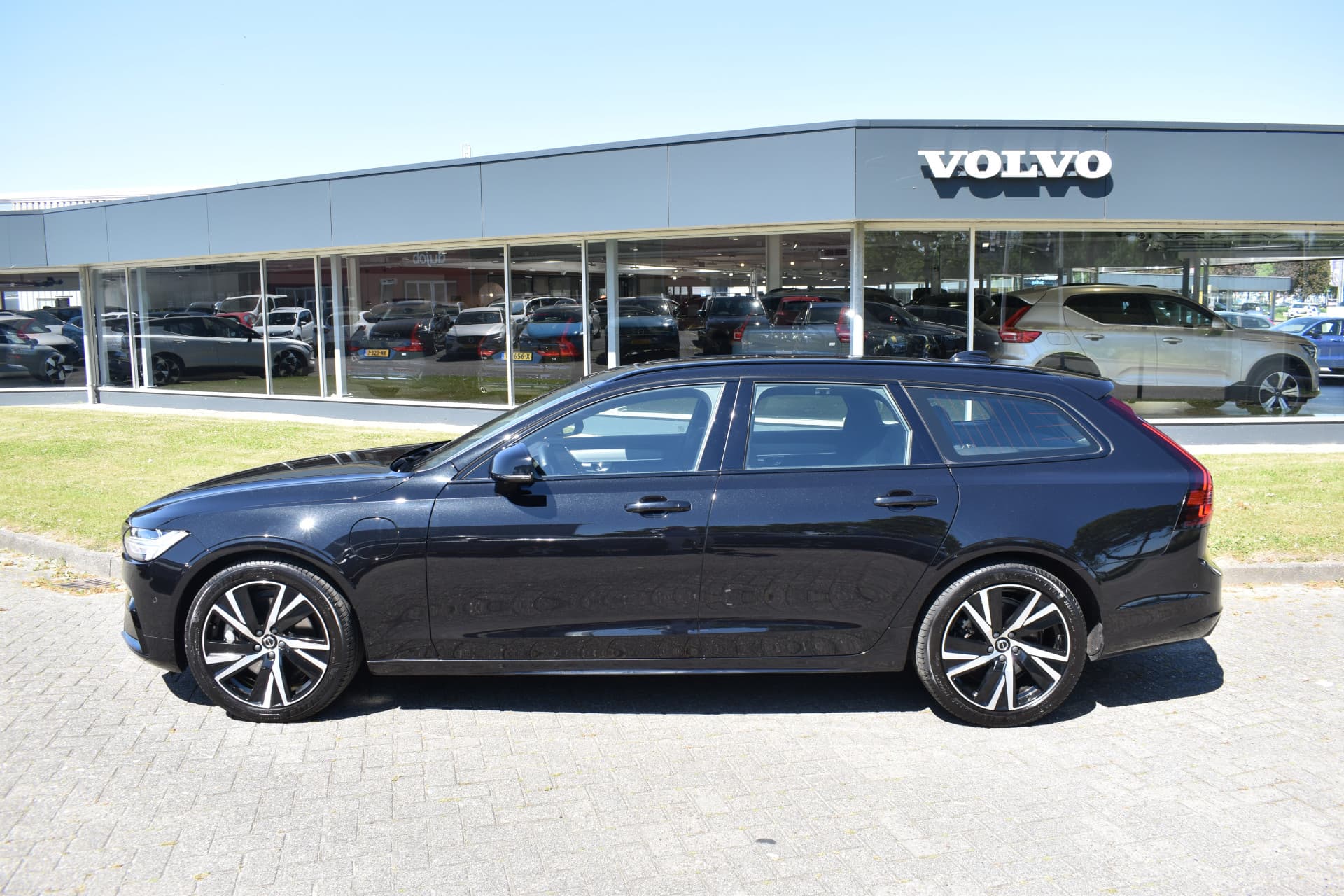 Volvo V90 T8 AWD 390PK Inscription Exclusive thumbnail 10