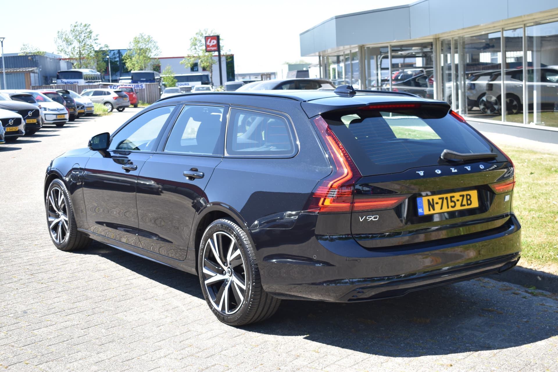 Volvo V90 T8 AWD 390PK Inscription Exclusive thumbnail 15