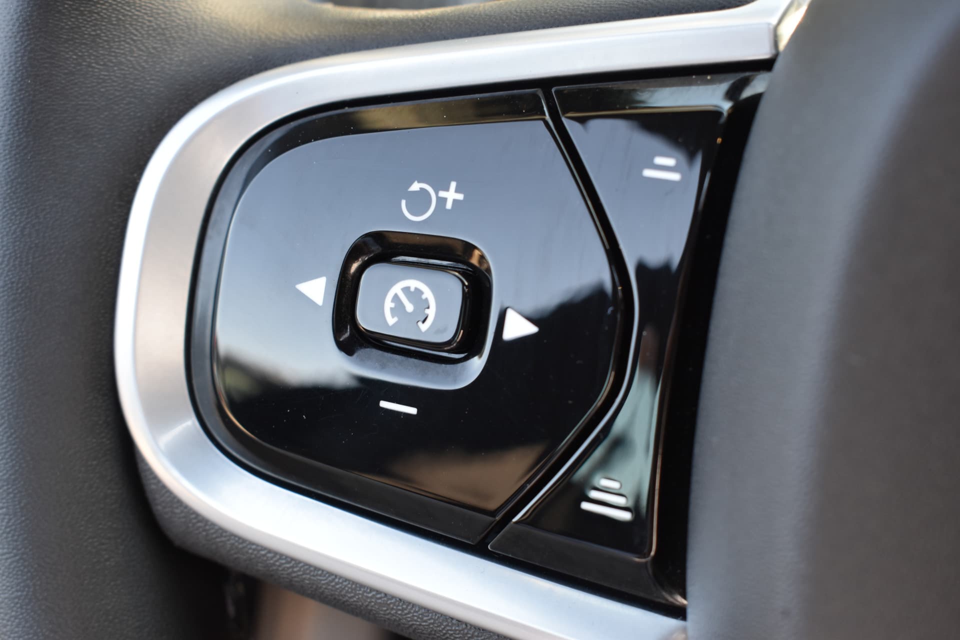 Volvo V90 T8 AWD 390PK Inscription Exclusive thumbnail 37