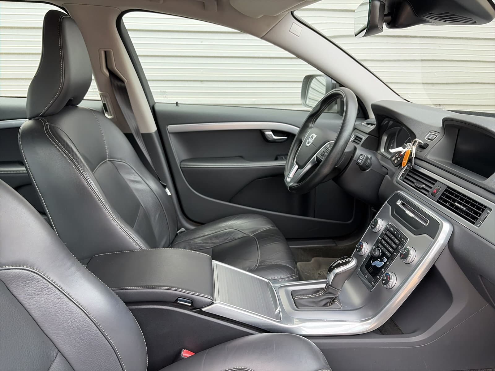 Volvo XC70 T5 Dynamic Edition / Stoelverwarming / Cruise control / Lederen bekleding / thumbnail 17