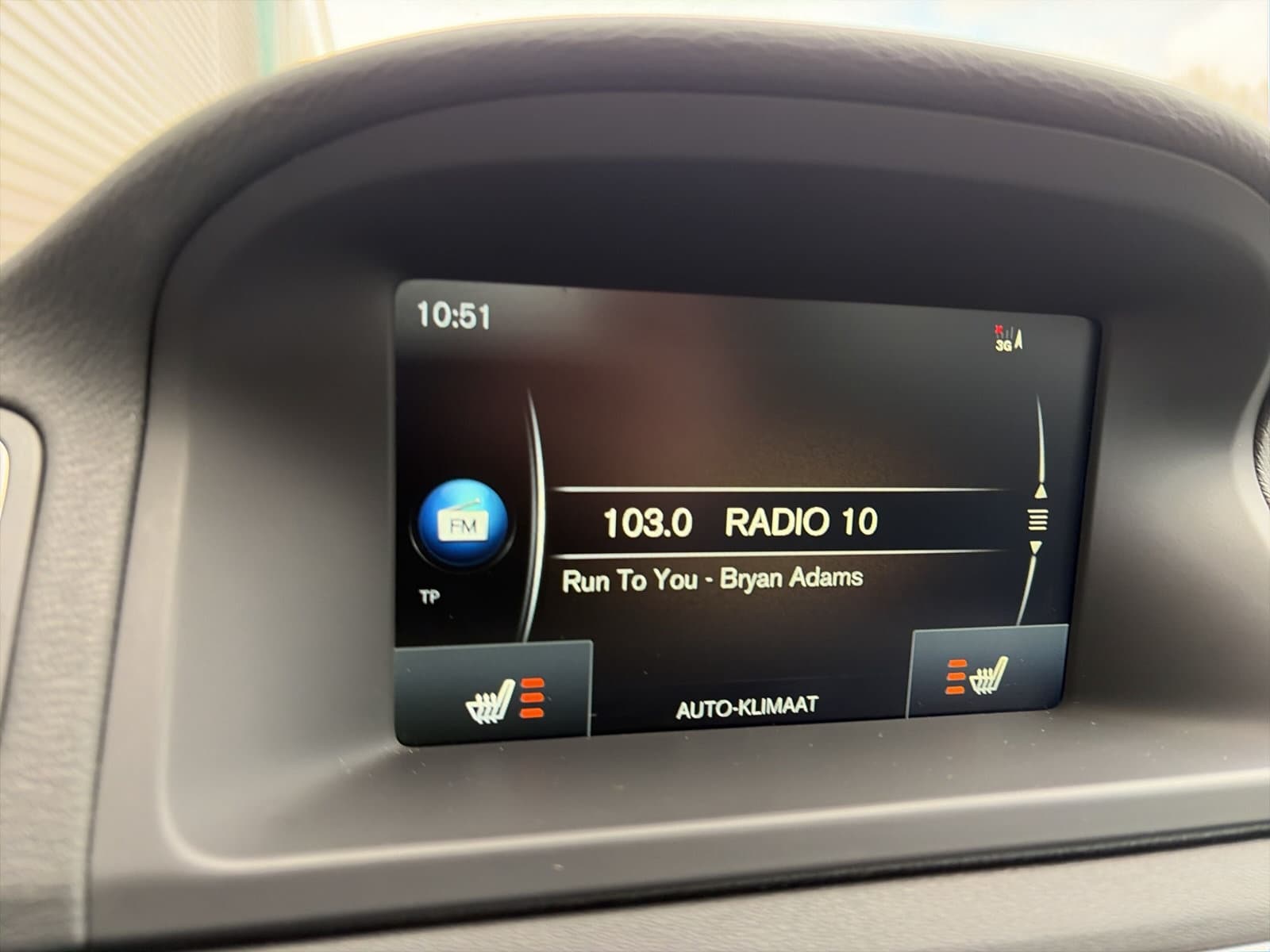 Volvo XC70 T5 Dynamic Edition / Stoelverwarming / Cruise control / Lederen bekleding / thumbnail 27