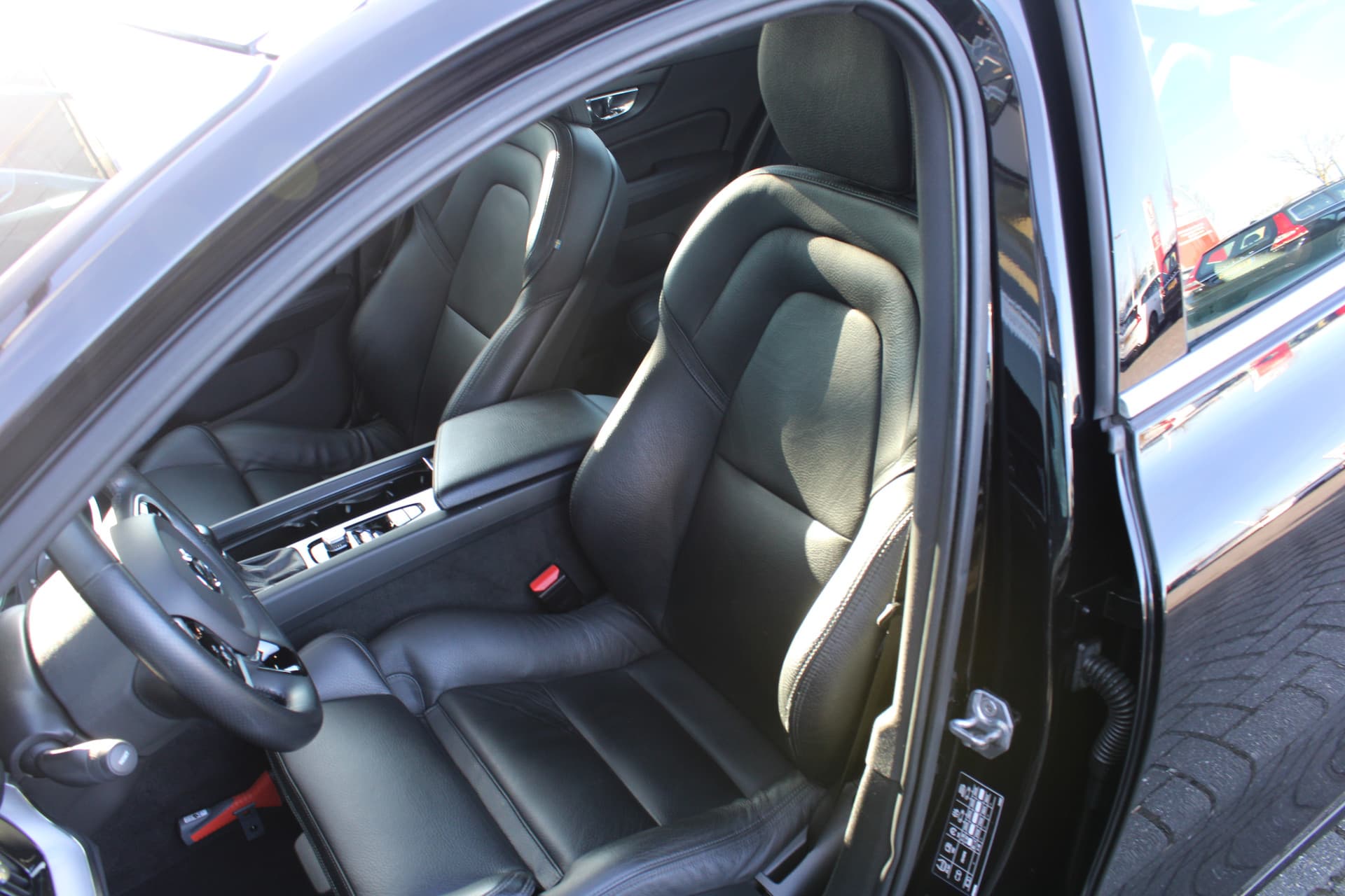 Volvo V60 T5 Automaat Momentum thumbnail 16