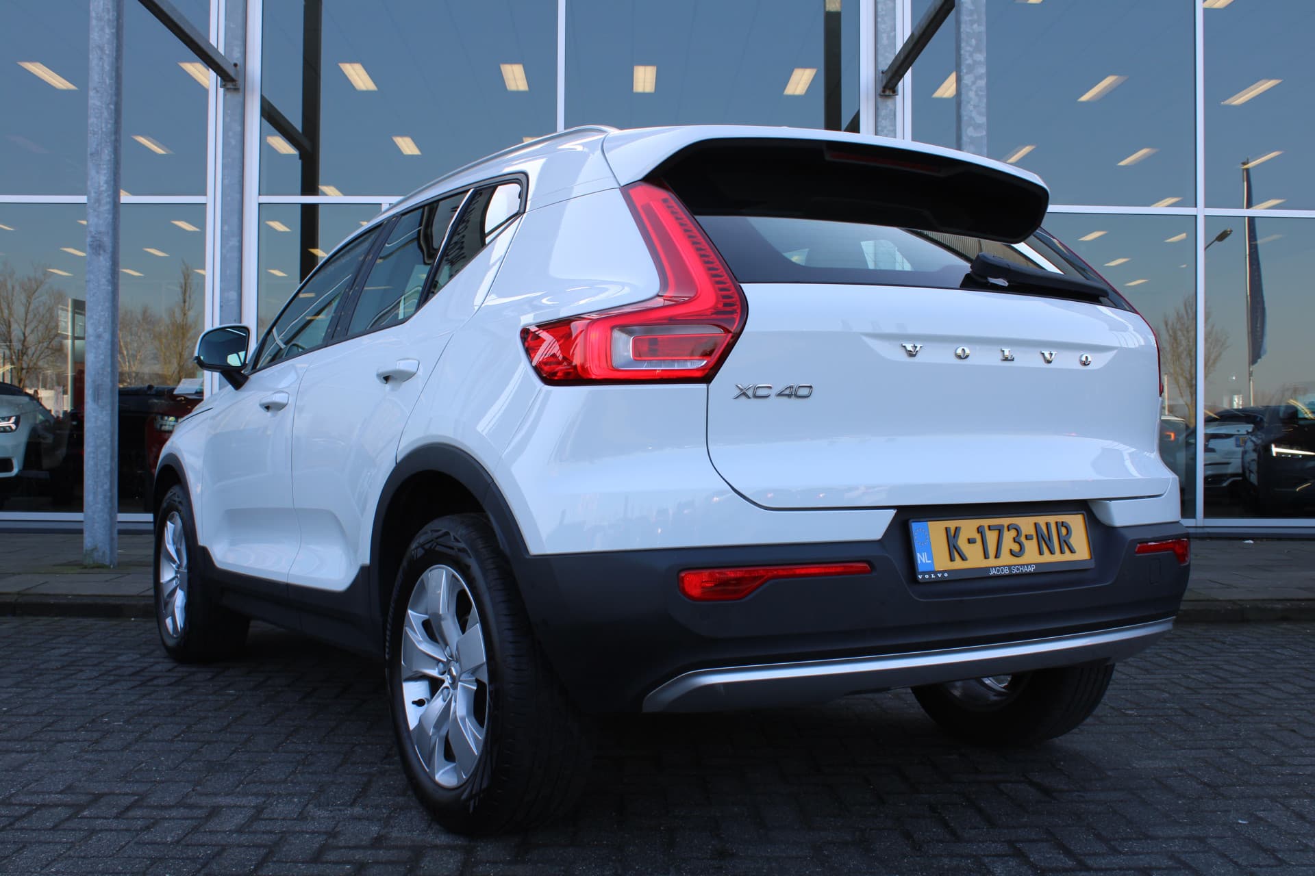 Volvo XC40 T2 Automaat Business Pro thumbnail 3