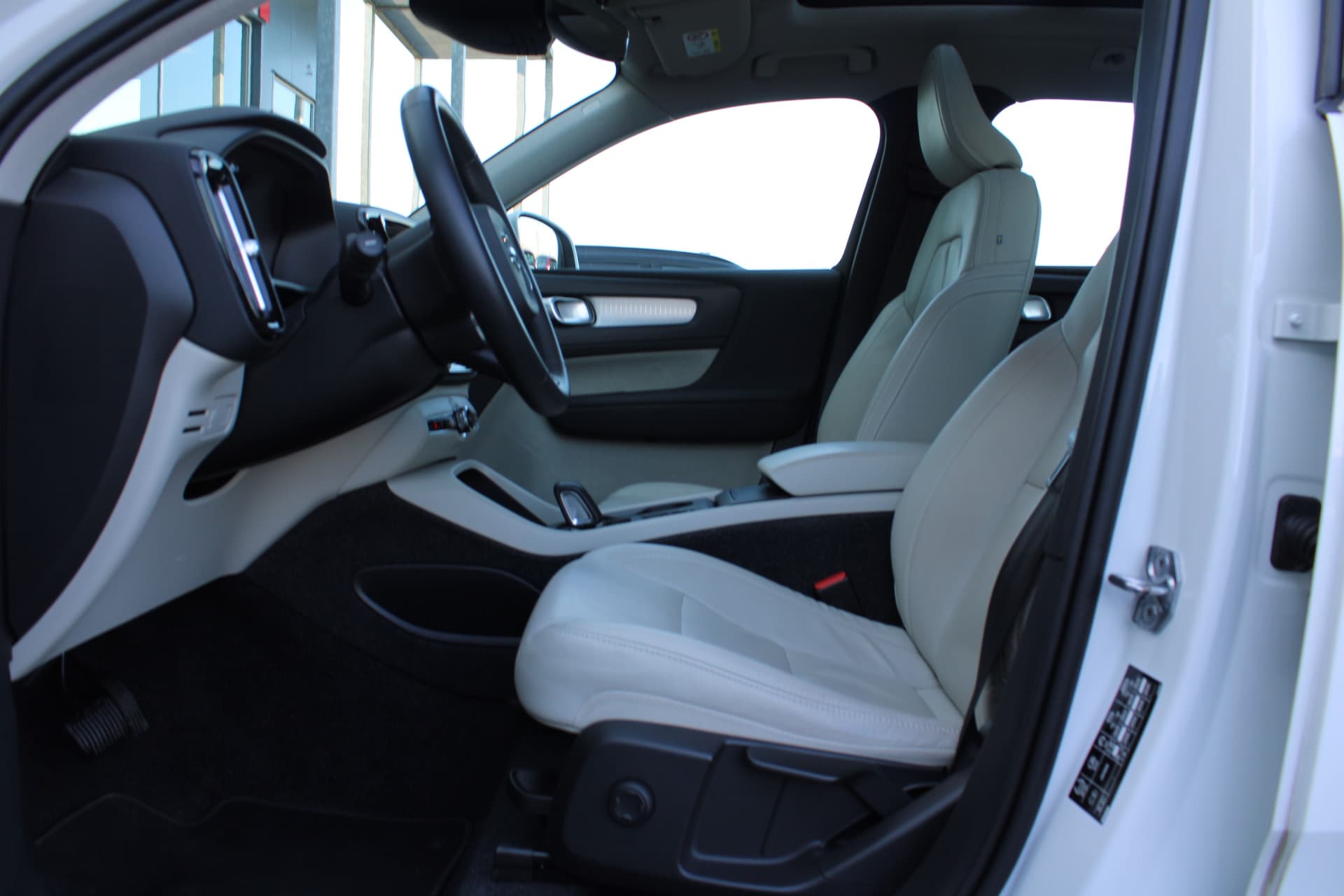 Volvo XC40 T2 Automaat Business Pro thumbnail 11