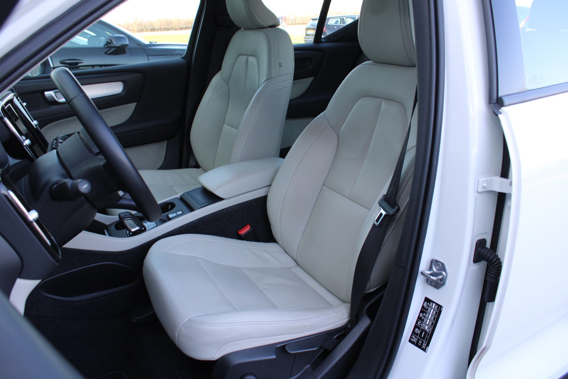 Volvo XC40 T2 Automaat Business Pro thumbnail 12