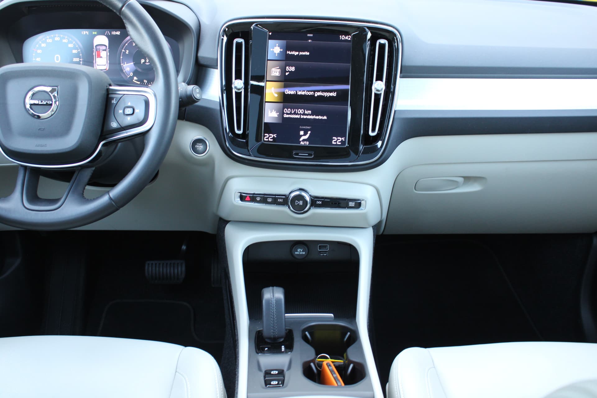 Volvo XC40 T2 Automaat Business Pro thumbnail 40