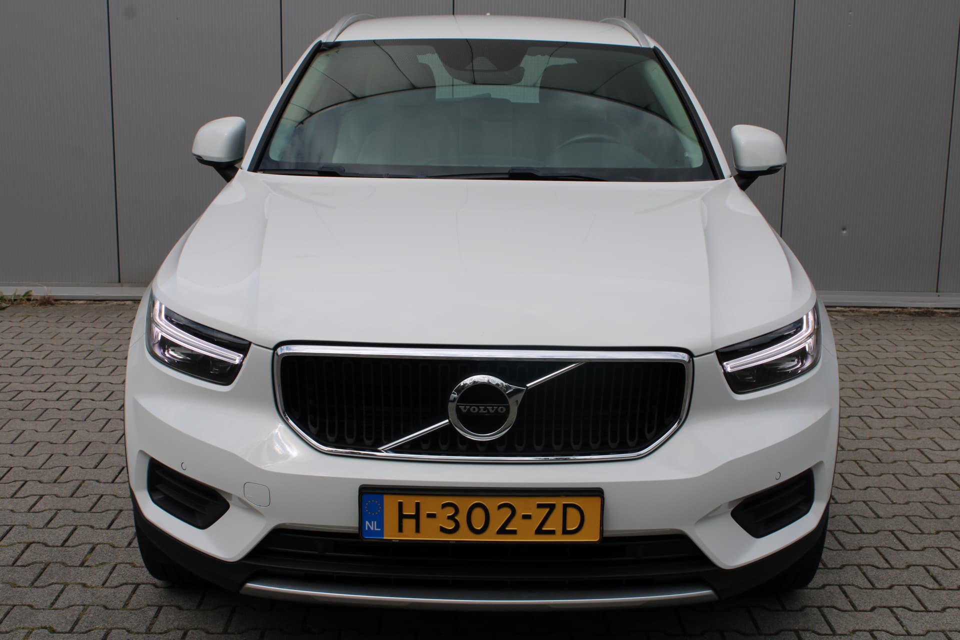 Volvo XC40 T5 Twin Engine Momentum Pro thumbnail 7