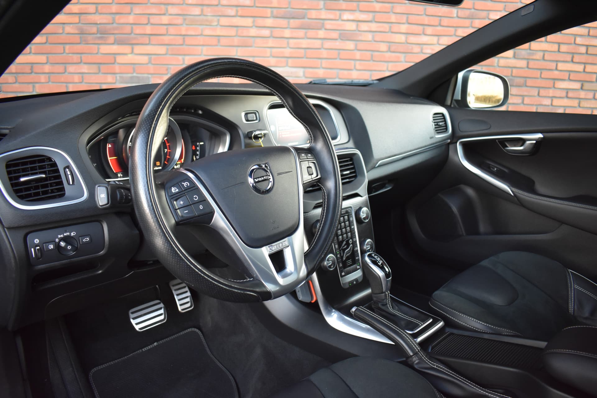 Volvo V40 T3 153PK Automaat Polar+ Sport thumbnail 5