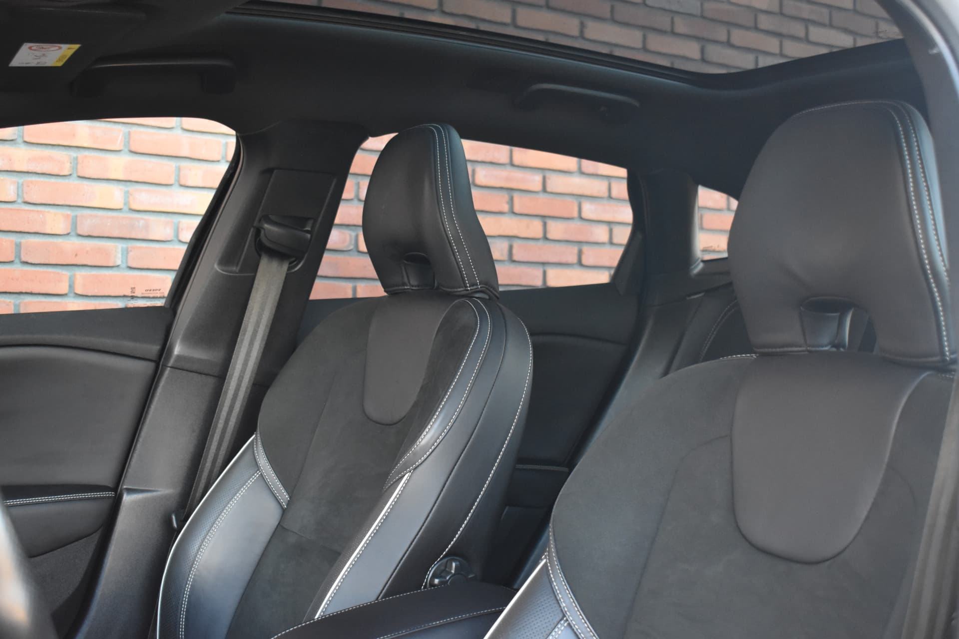 Volvo V40 T3 153PK Automaat Polar+ Sport thumbnail 6