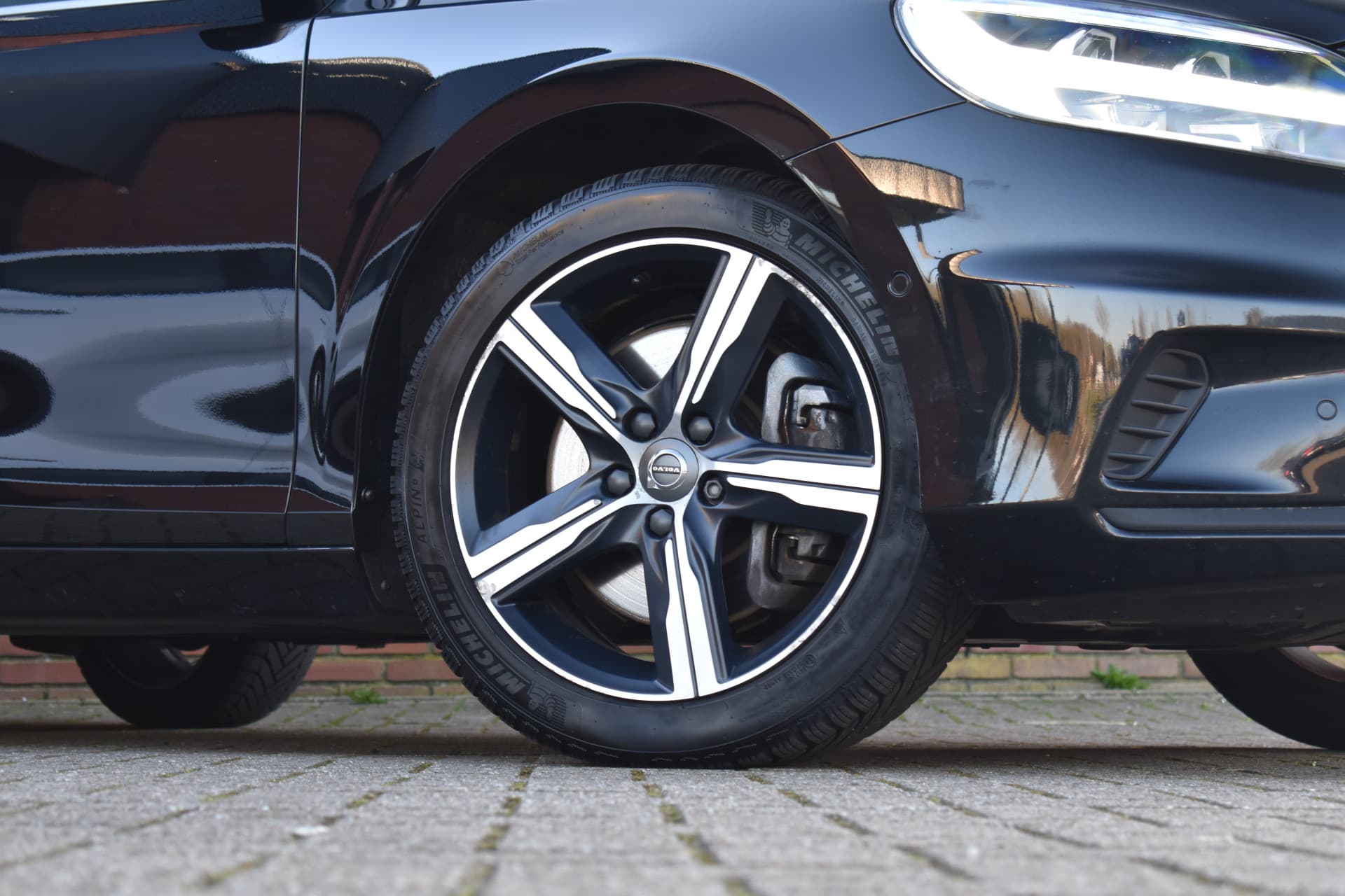 Volvo V40 T3 153PK Automaat Polar+ Sport thumbnail 10