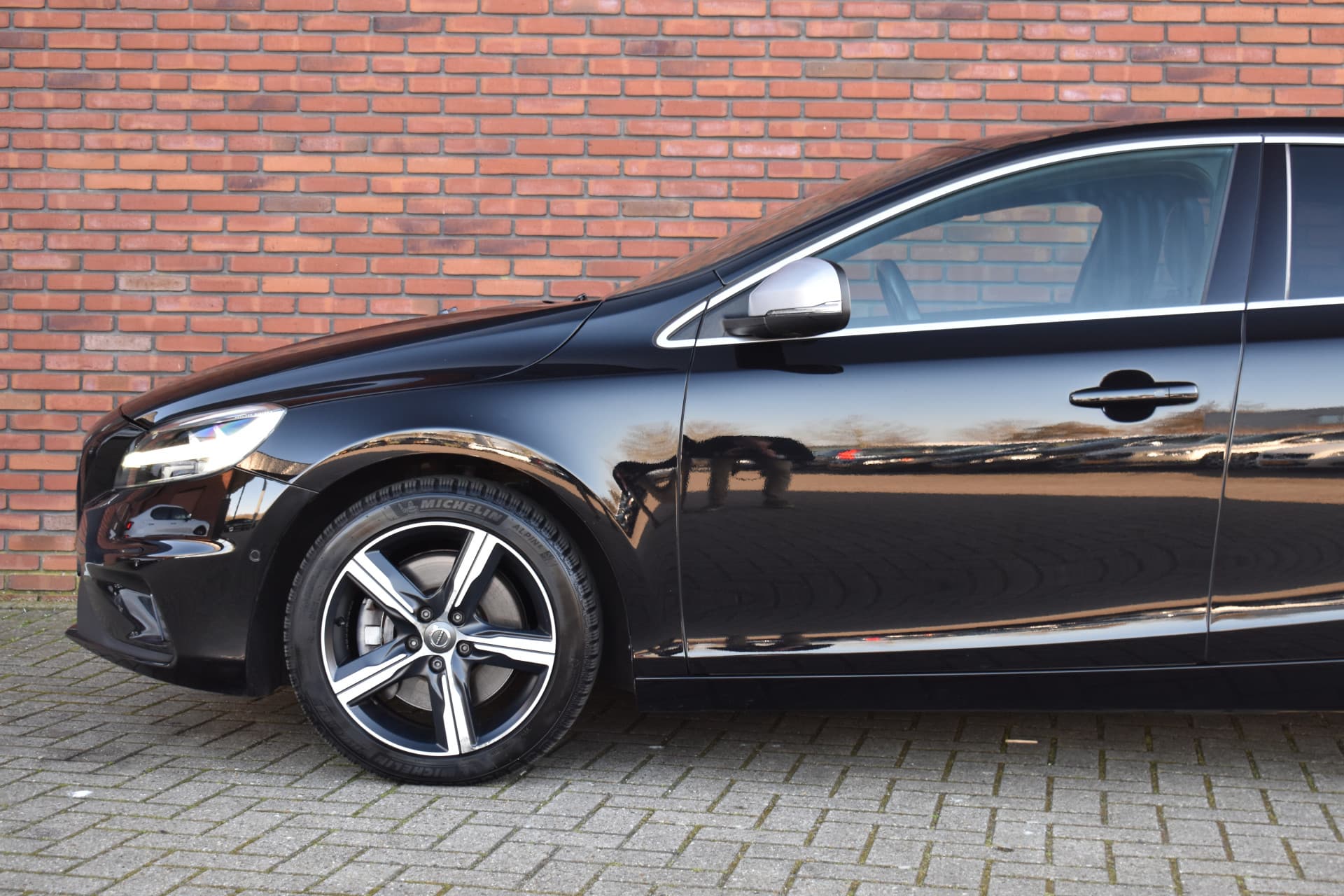 Volvo V40 T3 153PK Automaat Polar+ Sport thumbnail 12