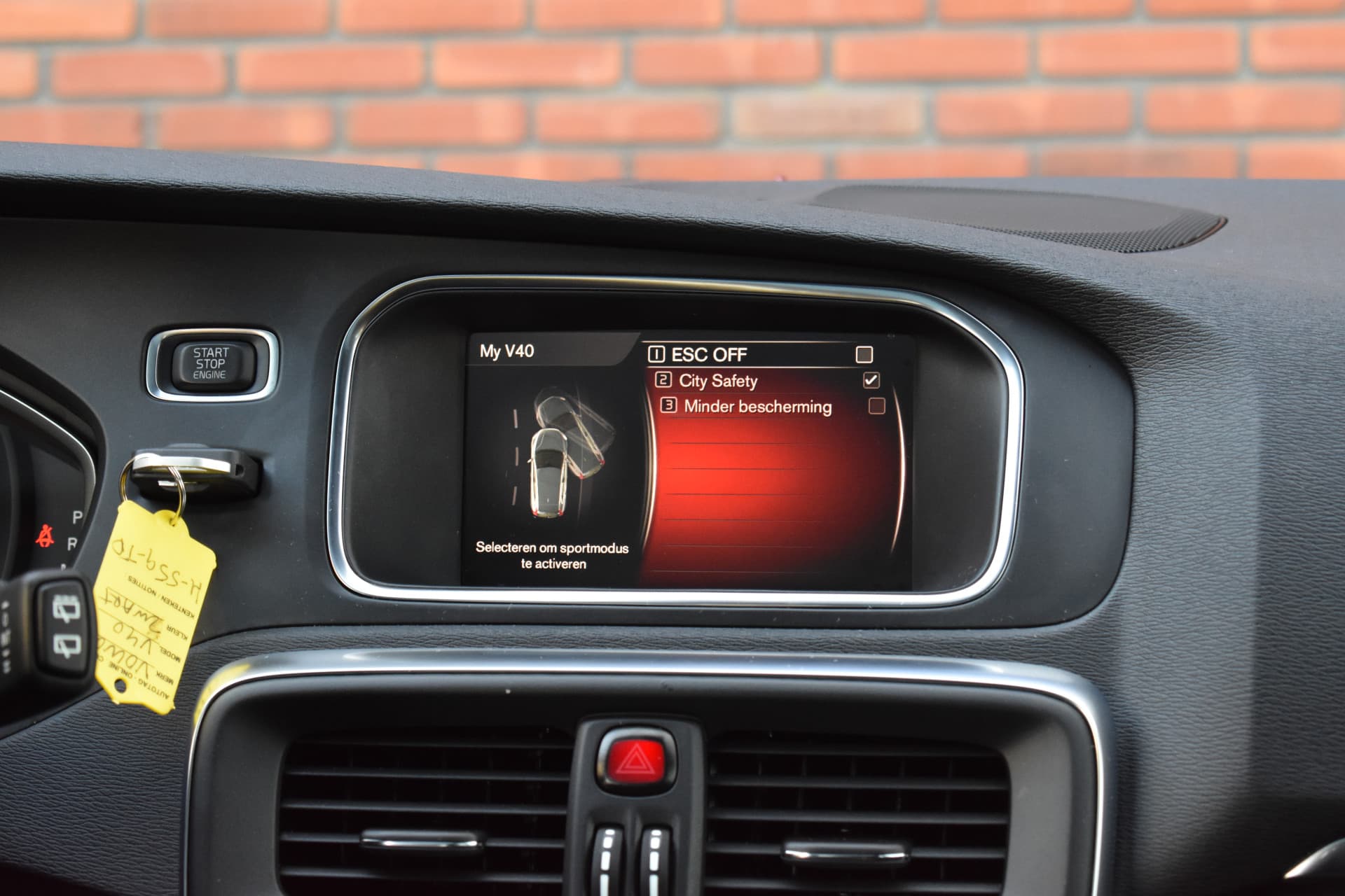 Volvo V40 T3 153PK Automaat Polar+ Sport thumbnail 21