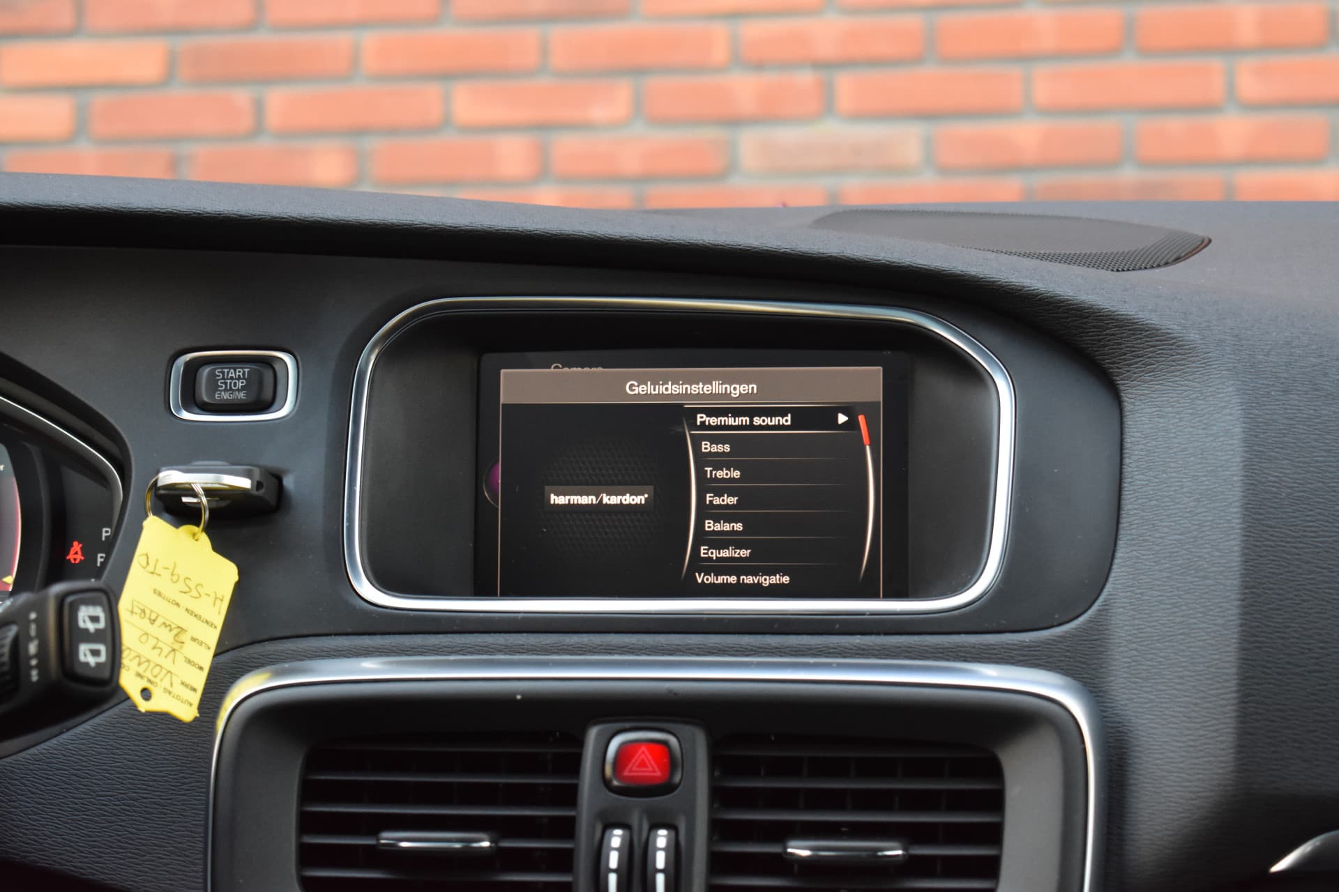 Volvo V40 T3 153PK Automaat Polar+ Sport thumbnail 23