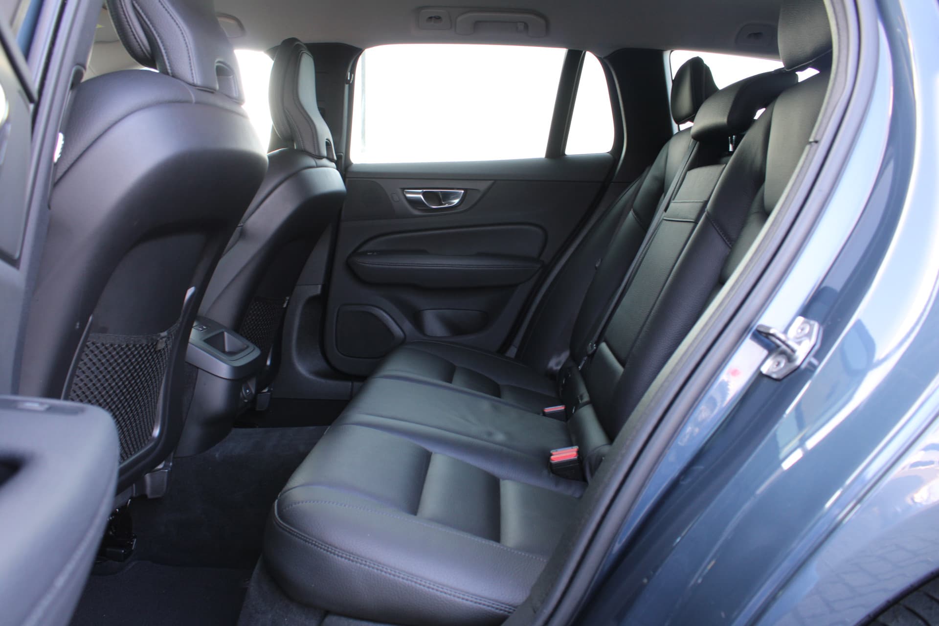 Volvo V60 B3 INSCRIPTION thumbnail 16