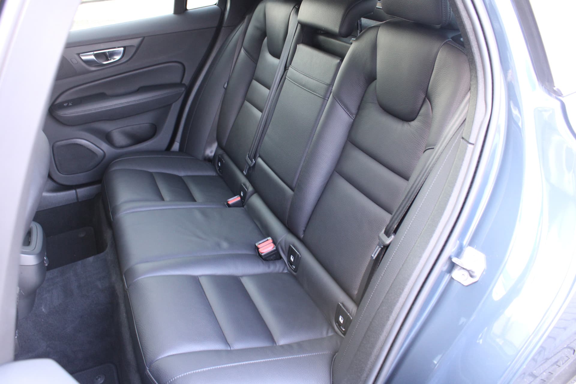 Volvo V60 B3 INSCRIPTION thumbnail 18