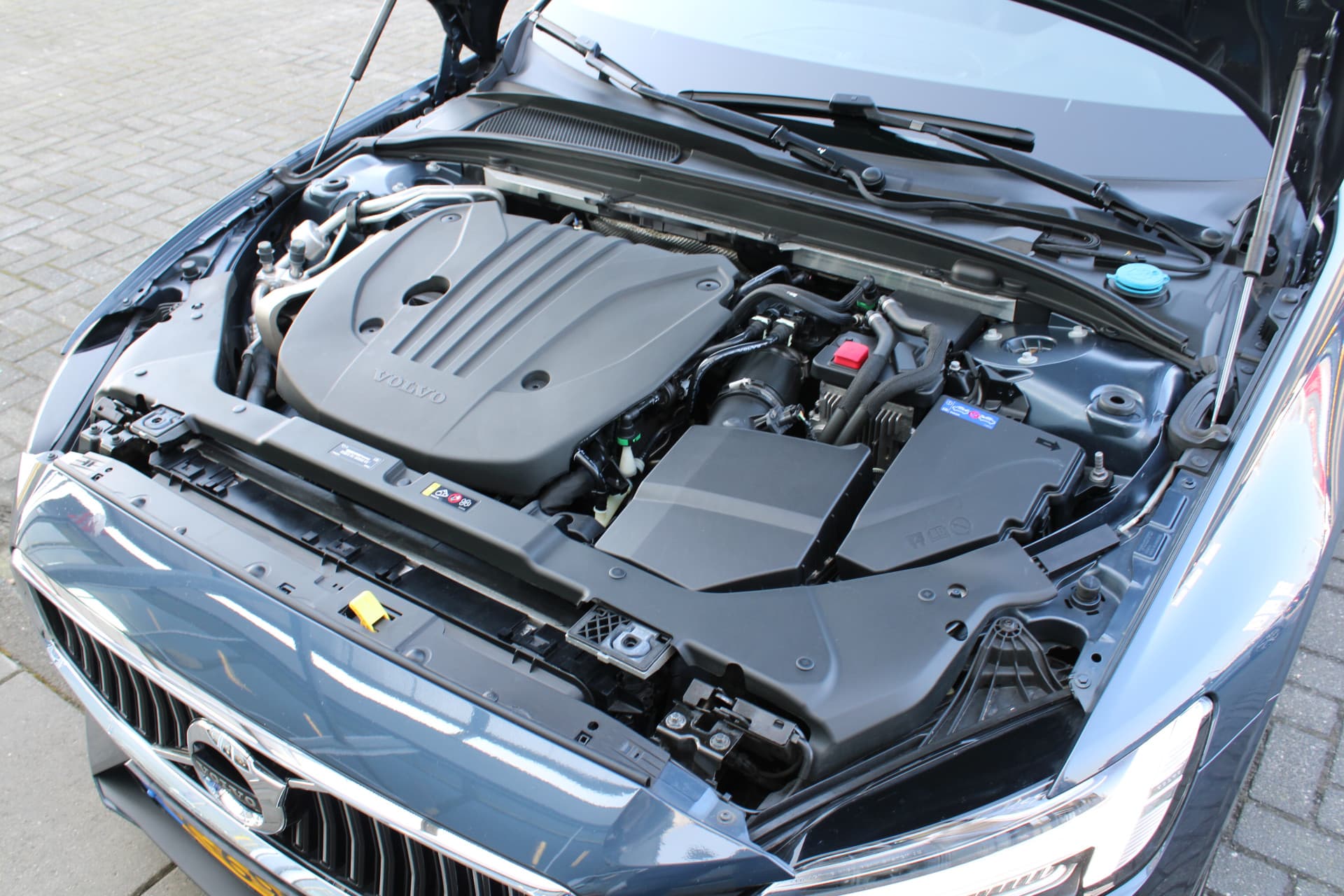 Volvo V60 B3 INSCRIPTION thumbnail 38