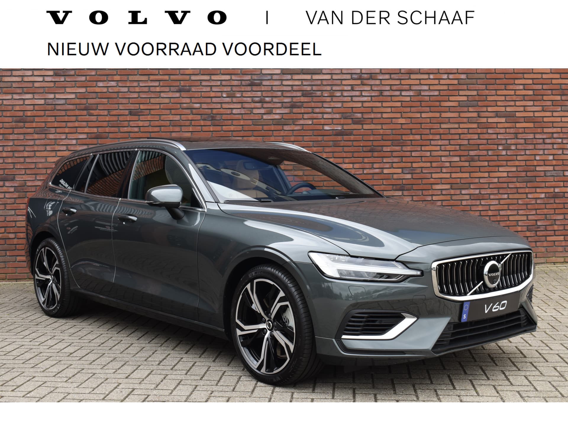 Volvo V60 T6 350PK Plug-in hybrid AWD Ultra Bright