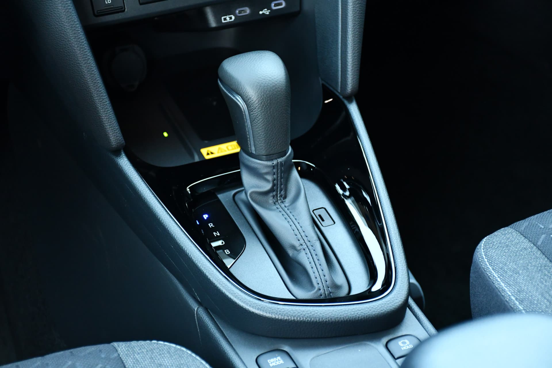 Toyota Yaris Cross 1.5 Hybrid 115 Dynamic Automaat 116pk thumbnail 4