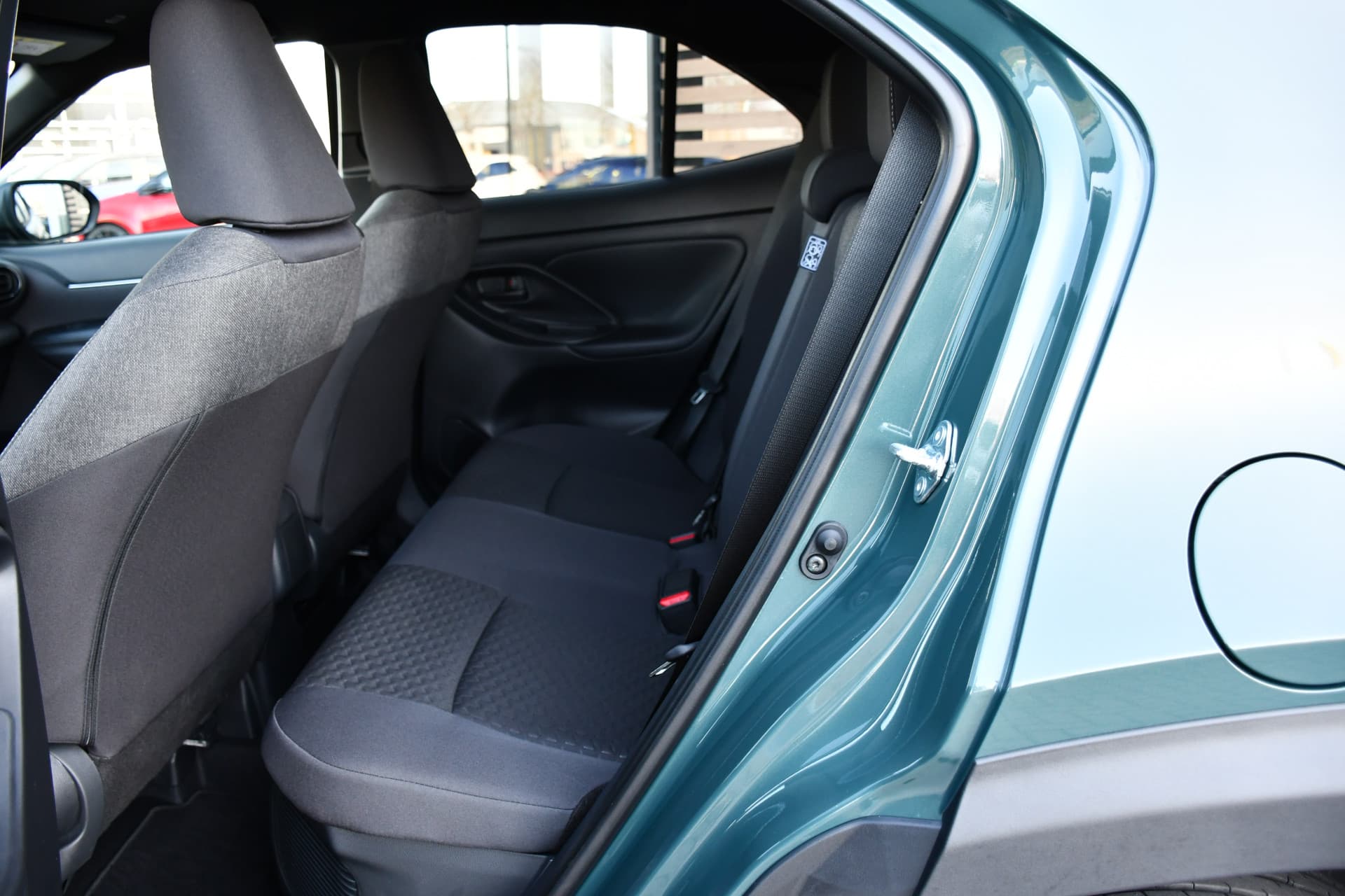 Toyota Yaris Cross 1.5 Hybrid 115 Dynamic Automaat 116pk thumbnail 17