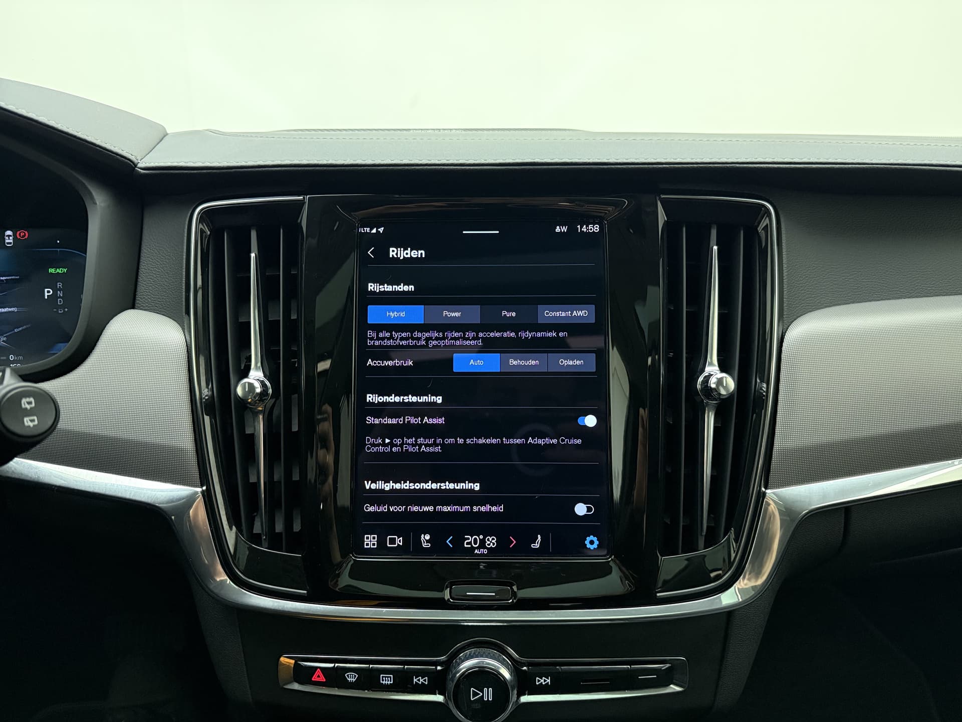 Volvo V90 T8 AWD 455pk Ultra Dark Panorama dak / HUD / 360 camera / Stoel/- stuurverwarming / thumbnail 13