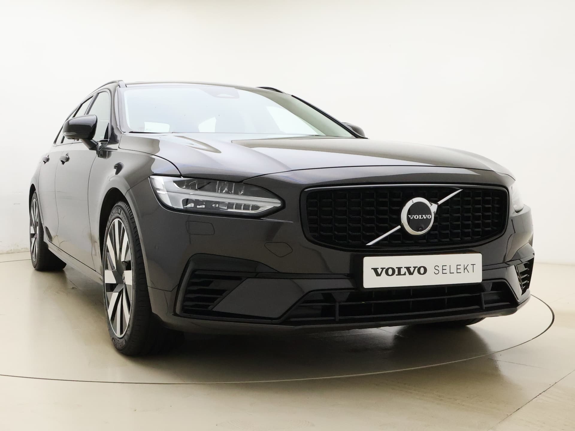 Volvo V90 T8 AWD 455pk Ultra Dark Panorama dak / HUD / 360 camera / Stoel/- stuurverwarming / thumbnail 27
