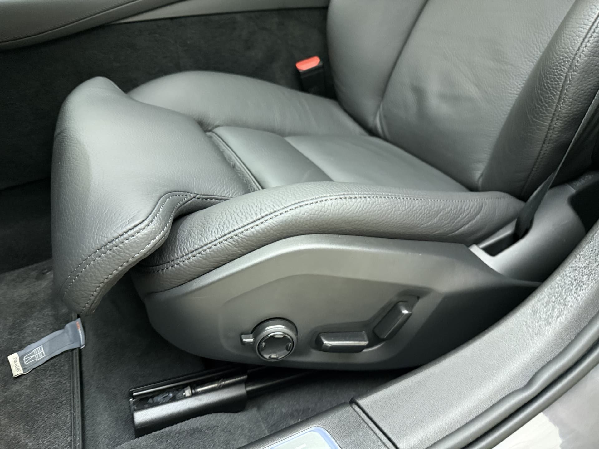 Volvo V90 T8 AWD 455pk Ultra Dark Panorama dak / HUD / 360 camera / Stoel/- stuurverwarming / thumbnail 35