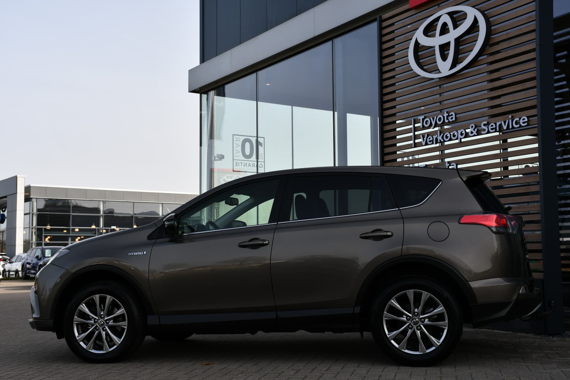 Toyota RAV4 2.5 Hybrid AWD Executive Business Automaat 197pk thumbnail 5