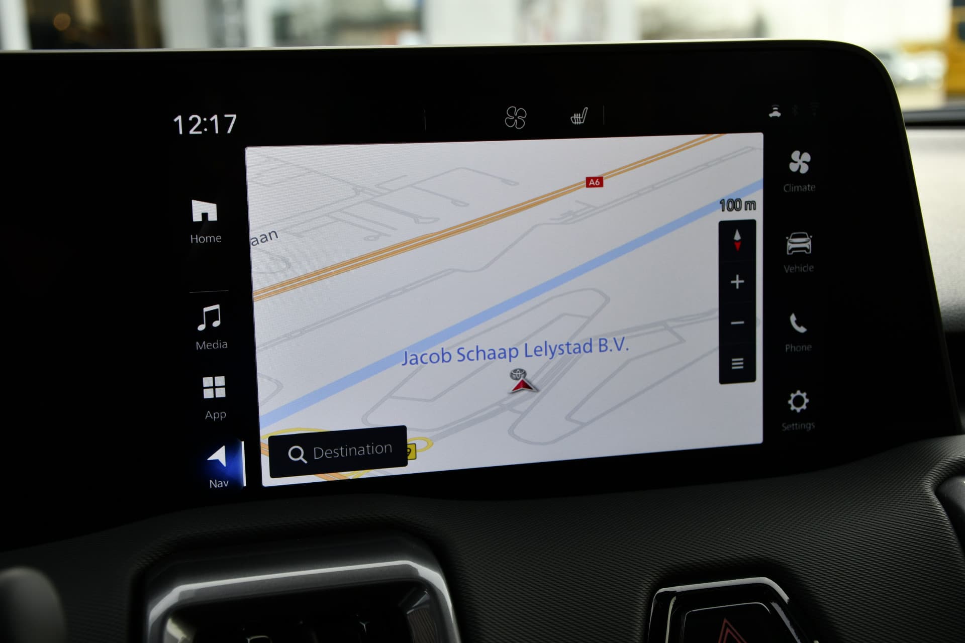 Toyota Urban Cruiser Executive 61 kWh Automaat 174pk thumbnail 14