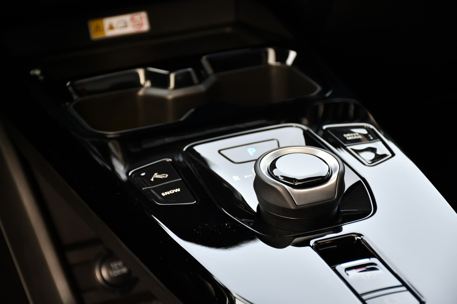 Toyota Urban Cruiser Executive 61 kWh Automaat 174pk thumbnail 8