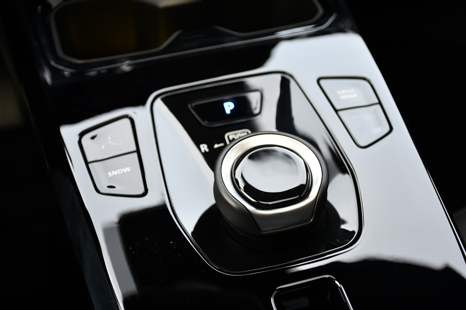 Toyota Urban Cruiser Executive 61 kWh Automaat 174pk thumbnail 25