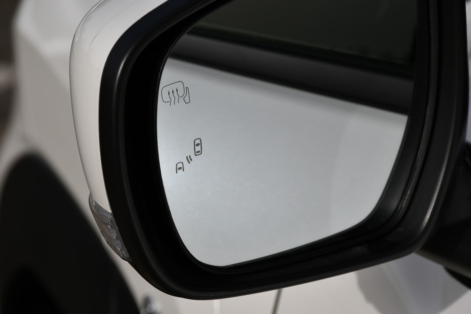 Toyota Urban Cruiser Executive 61 kWh Automaat 174pk thumbnail 35