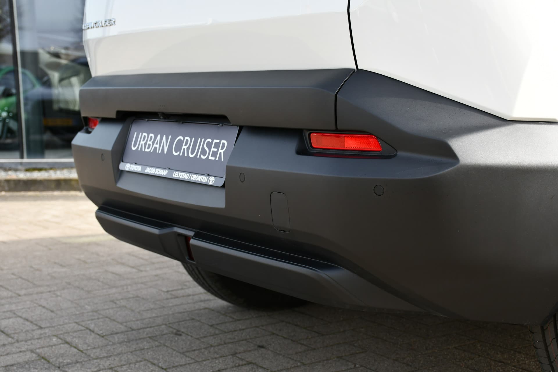 Toyota Urban Cruiser Executive 61 kWh Automaat 174pk thumbnail 39