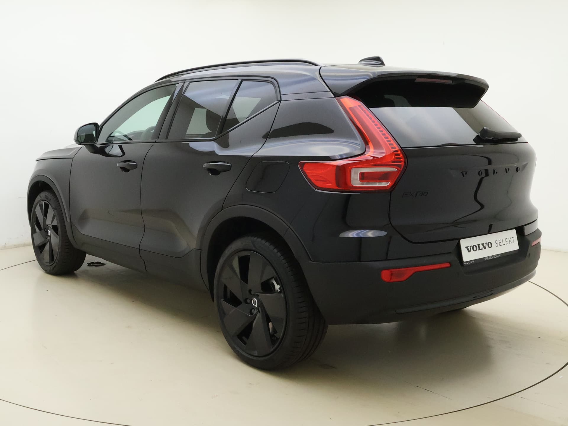 Volvo EX40 Extended Range Plus Black Edition / Pixel Koplampen / 360 Camera / 20'' / Nubuck / Harman&Kardon Audio / Getint Glas / ACC / BLIS / Stoel + Stuurw. Verwarming / thumbnail 9