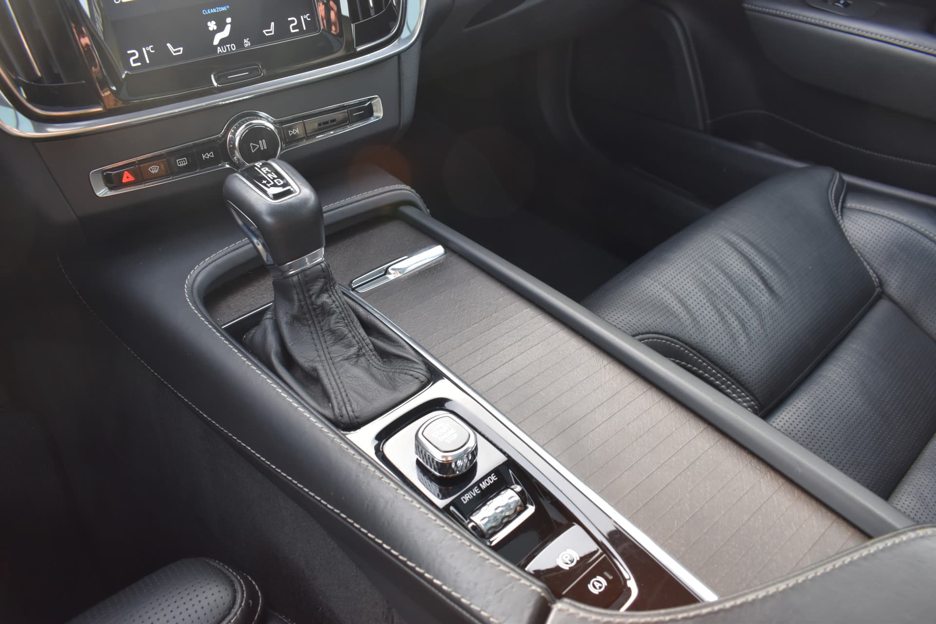 Volvo V90 Cross Country T5 AWD 250PK Automaat Pro thumbnail 38