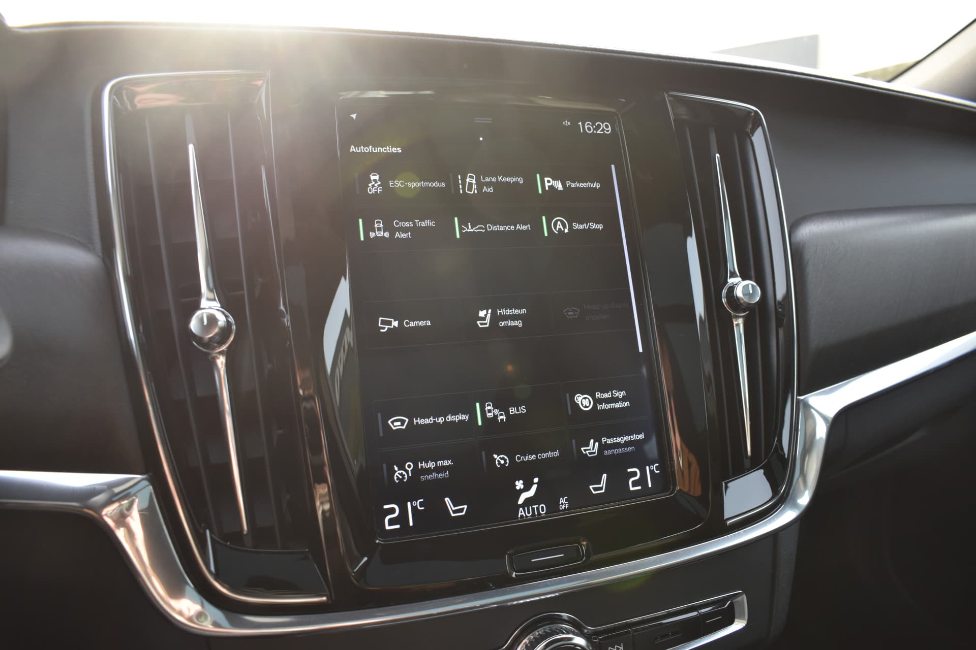 Volvo V90 Cross Country T5 AWD 250PK Automaat Pro thumbnail 48