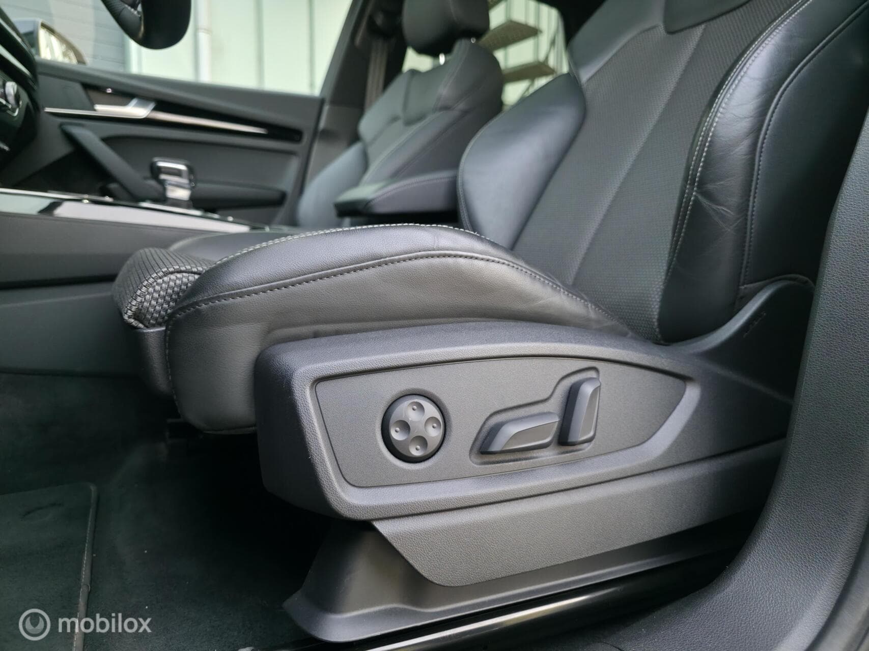 Audi Q5 thumbnail 10