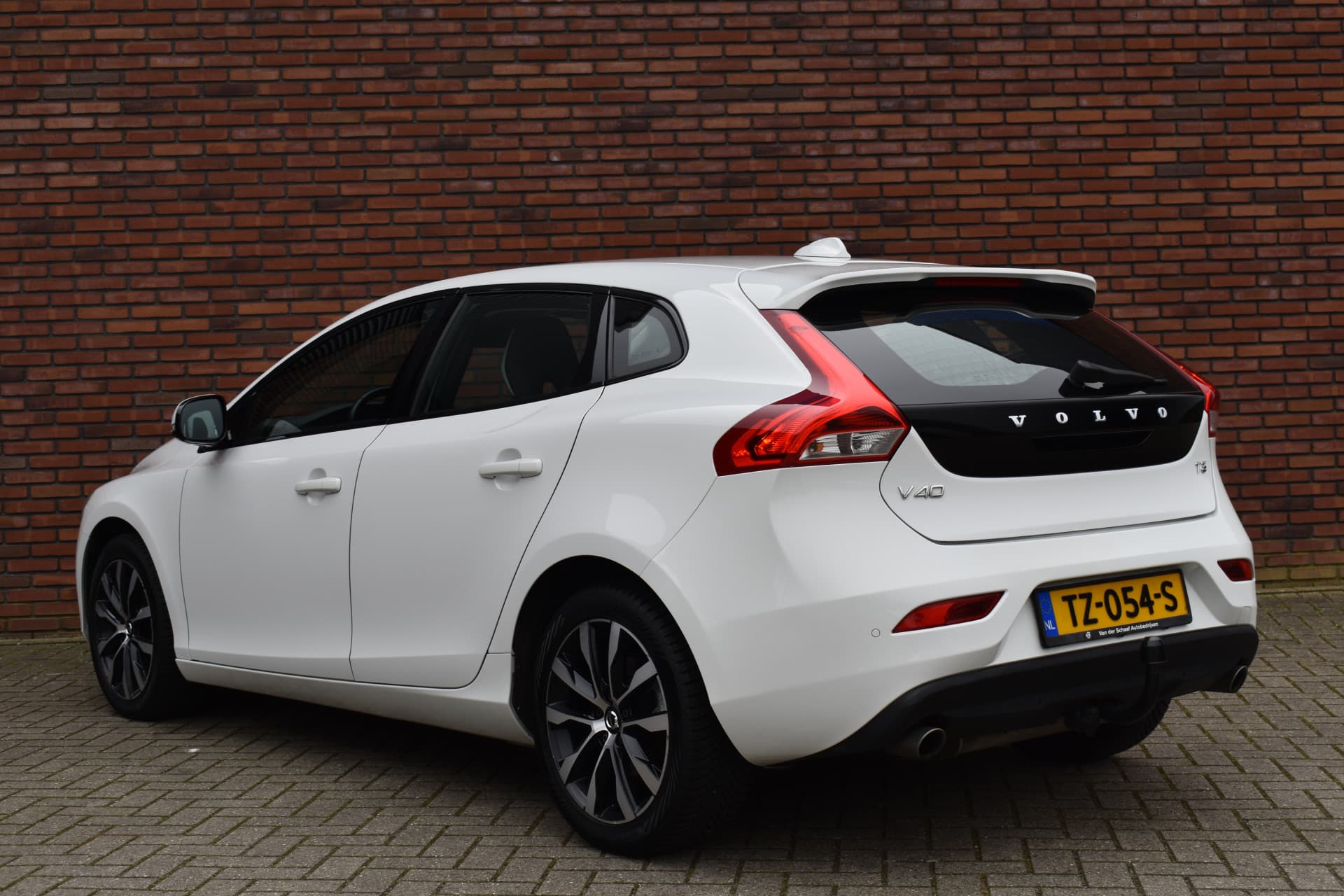 Volvo V40 T3 152PK Automaat Dynamic Edition thumbnail 2
