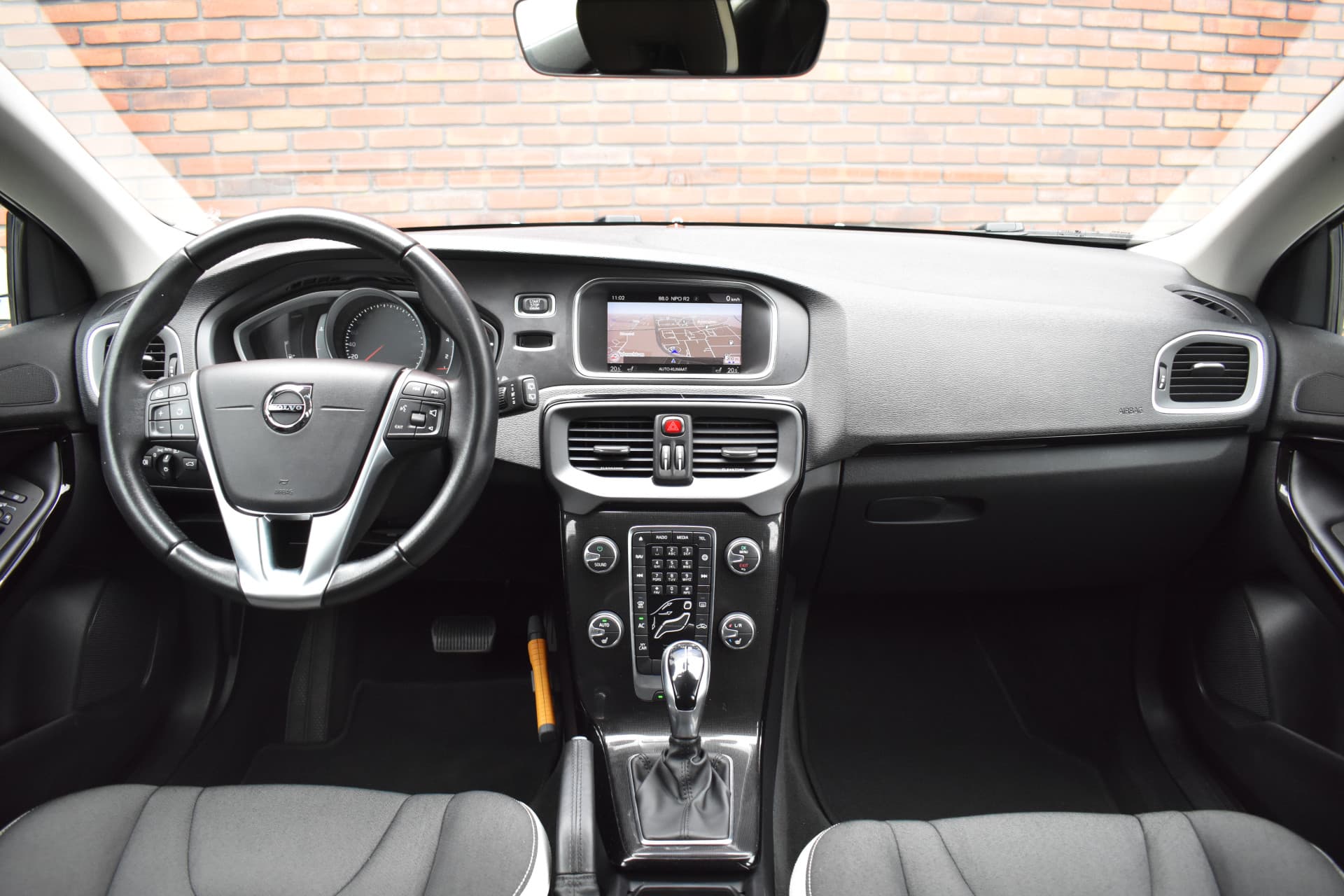 Volvo V40 T3 152PK Automaat Dynamic Edition thumbnail 6