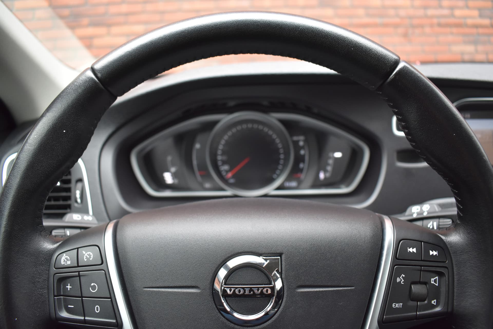 Volvo V40 T3 152PK Automaat Dynamic Edition thumbnail 10