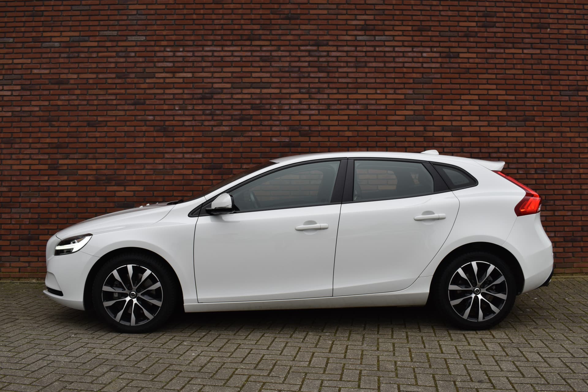 Volvo V40 T3 152PK Automaat Dynamic Edition thumbnail 27