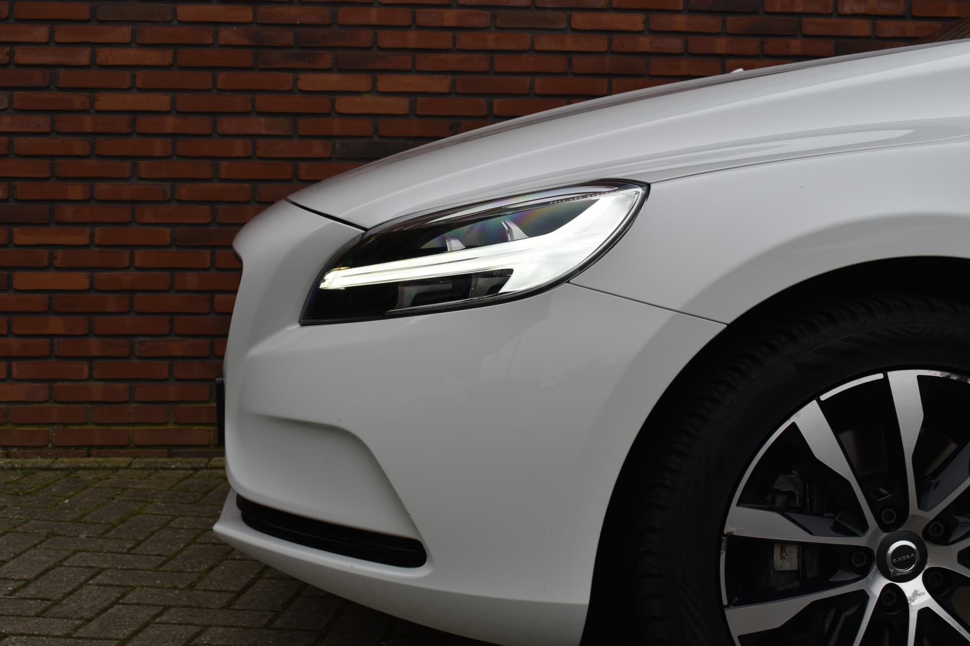 Volvo V40 T3 152PK Automaat Dynamic Edition thumbnail 31