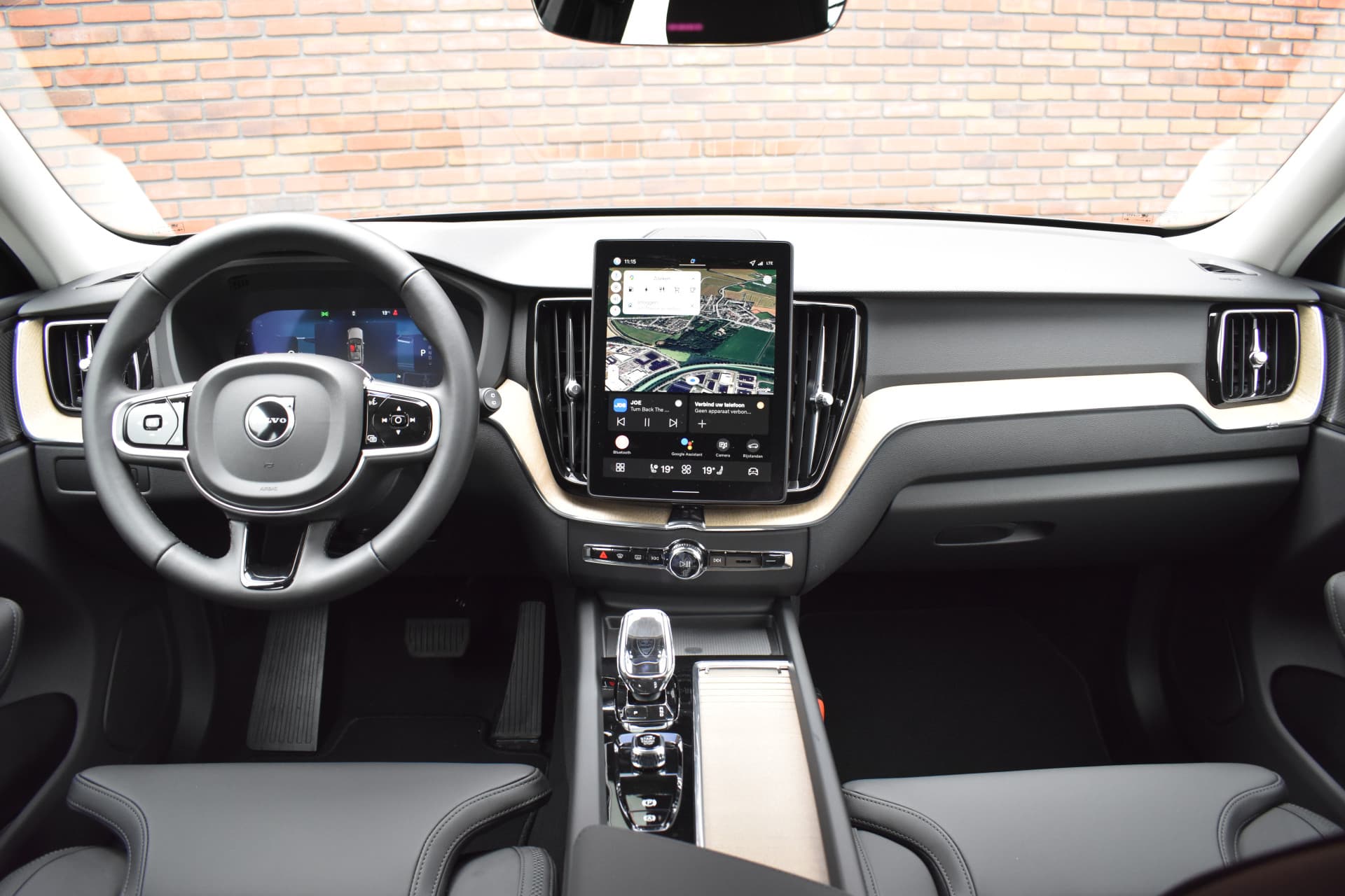 Volvo XC60 T6 350PK Plug-in hybrid AWD Plus Bright thumbnail 6