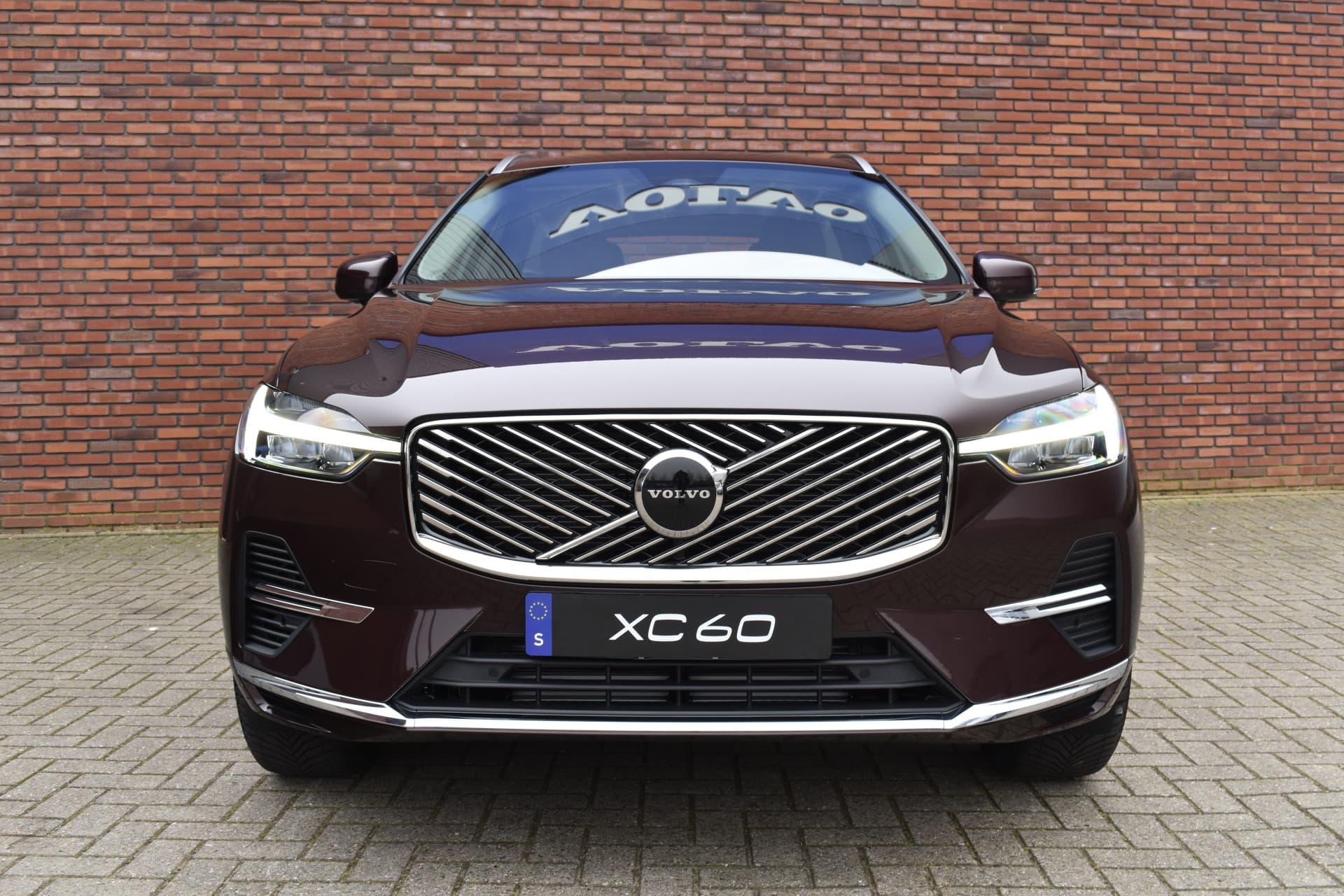 Volvo XC60 T6 350PK Plug-in hybrid AWD Plus Bright thumbnail 11