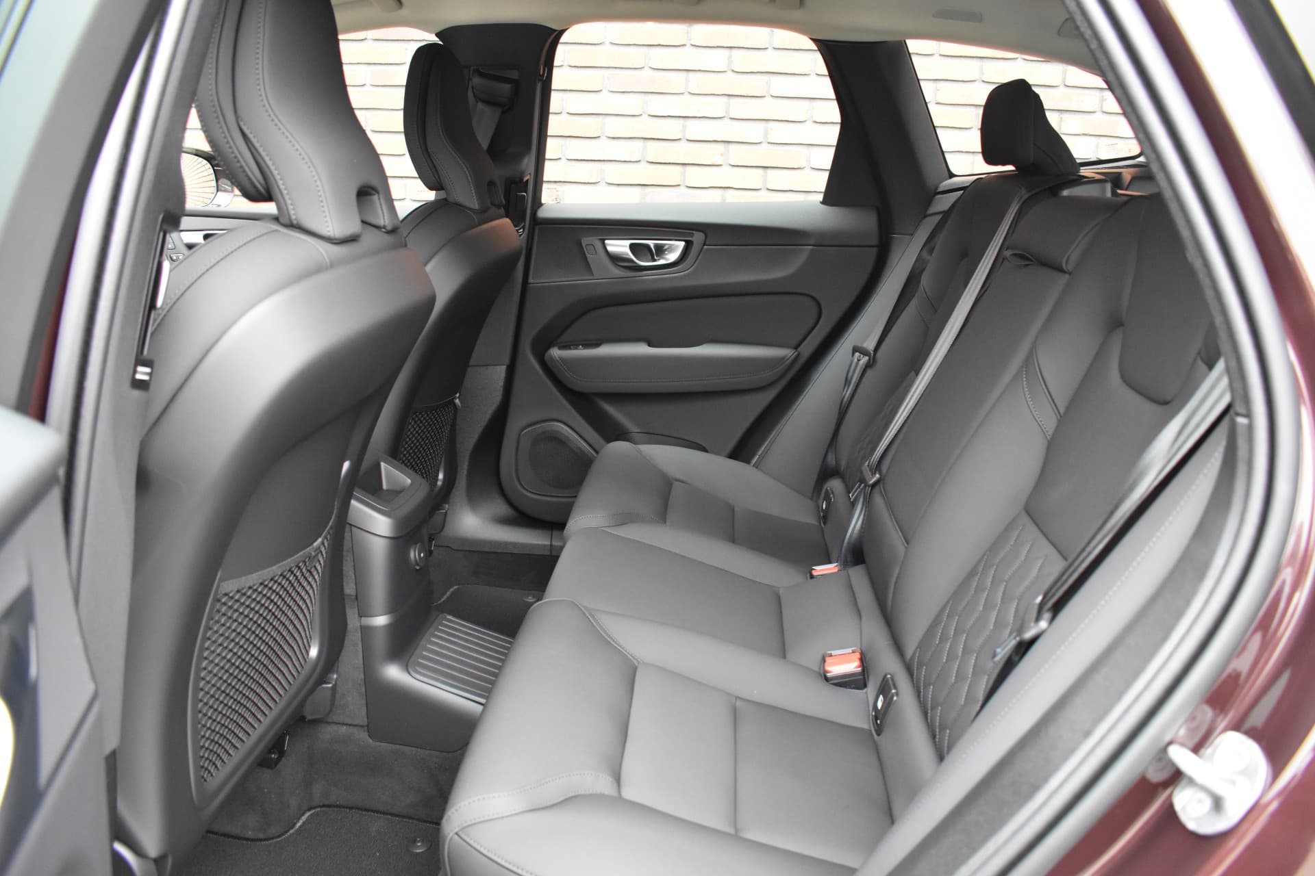 Volvo XC60 T6 350PK Plug-in hybrid AWD Plus Bright thumbnail 15