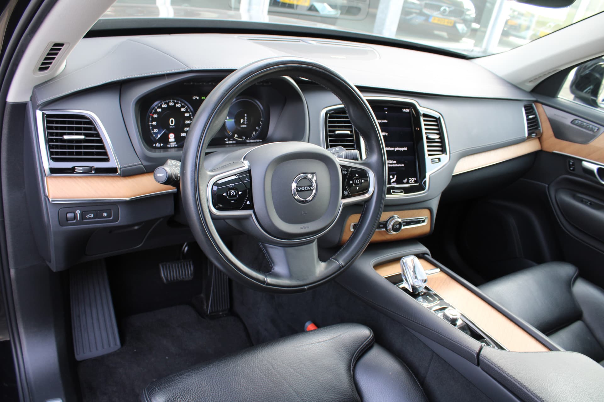 Volvo XC90 T8 Recharge AWD Inscription thumbnail 13
