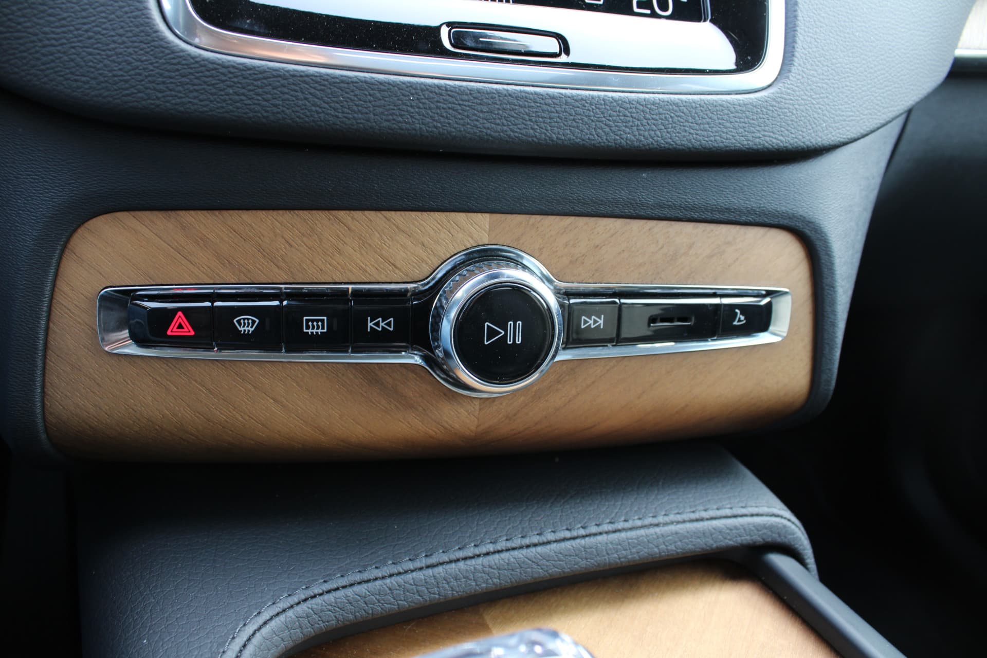 Volvo XC90 T8 Recharge AWD Inscription thumbnail 28