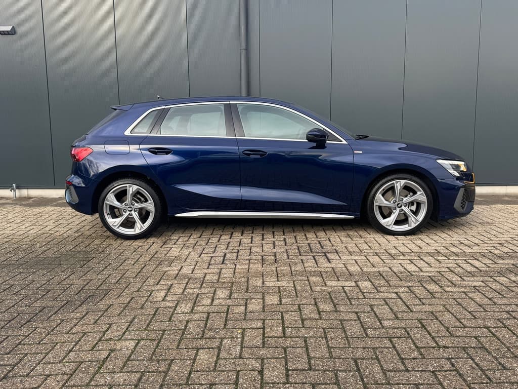 Audi A3 Sportback 30 TFSI S-line edition * Navigatie * Parkeersensoren * Audi Sound * thumbnail 27