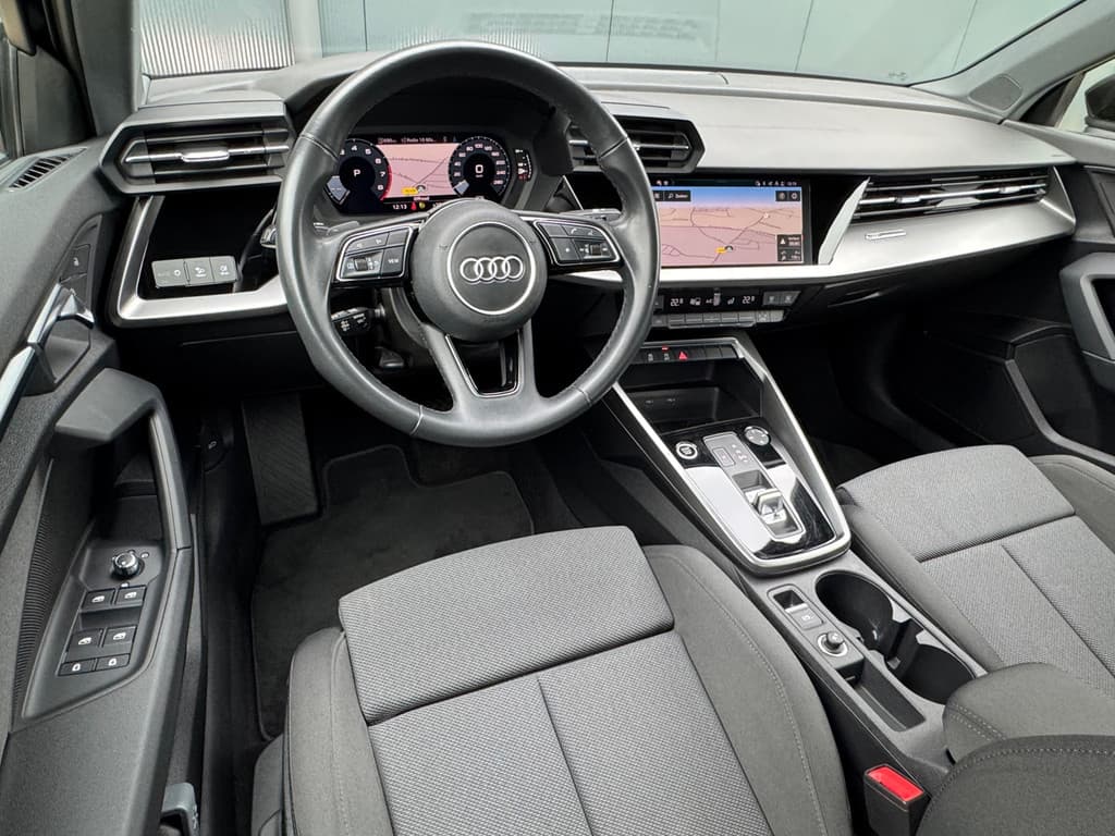 Audi A3 Limousine 30 TFSI Advanced edition * Navigatie * Parkeersensoren * Sportstoelen * Cruise Control * thumbnail 3