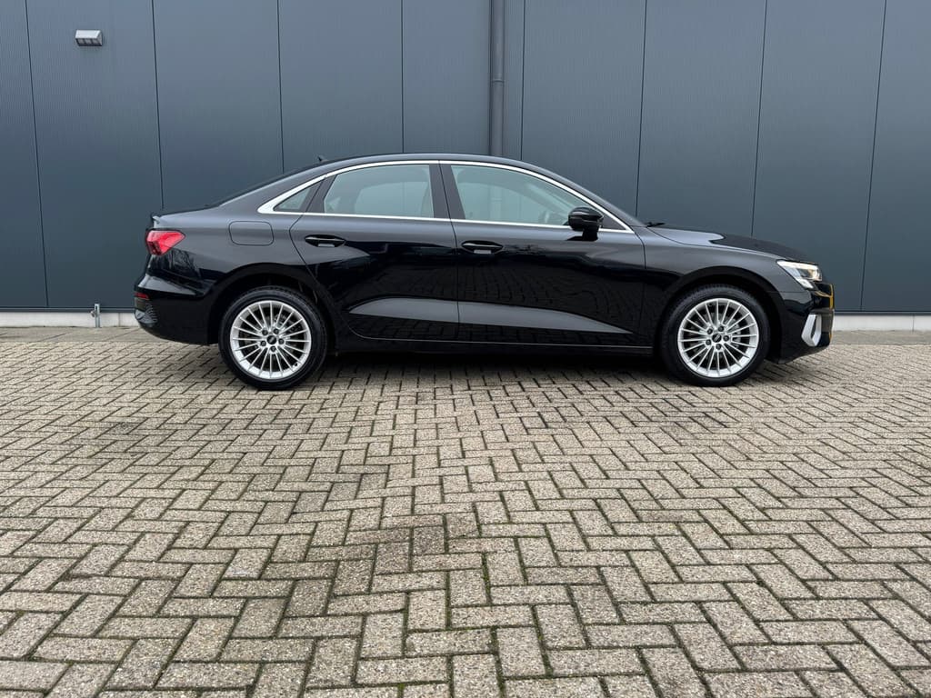Audi A3 Limousine 30 TFSI Advanced edition * Navigatie * Parkeersensoren * Sportstoelen * Cruise Control * thumbnail 25