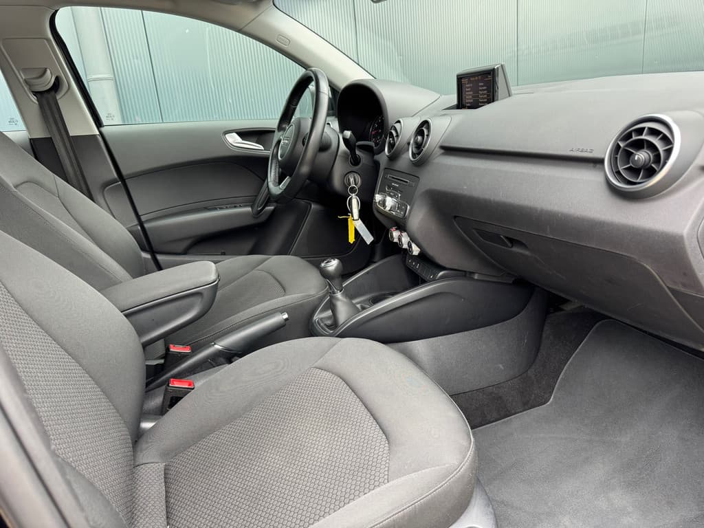 Audi A1 Sportback 1.0 TFSI Pro Line * Stoelverwarming * Led * Lichtmetalen Velgen thumbnail 29